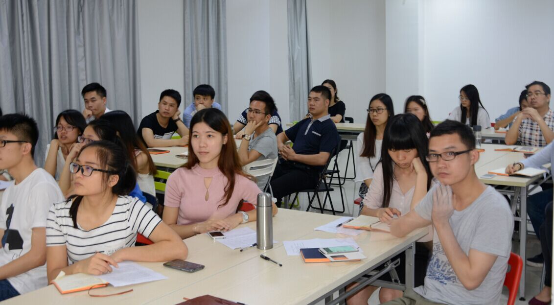 廣州博新制罐廠(chǎng)家4月總結5月啟動(dòng)會(huì )議現場(chǎng)