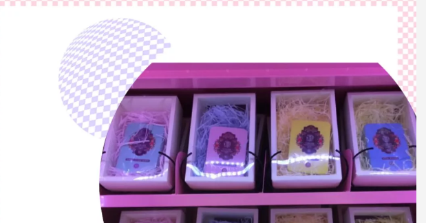 瞳話(huà)自動(dòng)售貨機_大肚子里金屬包裝盒_馬口鐵盒包裝廠(chǎng)家